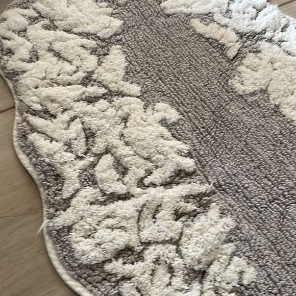 Anthropologie Geraldine Bath Mat Runner Gray White Large NWOT - Picture 3 of 6